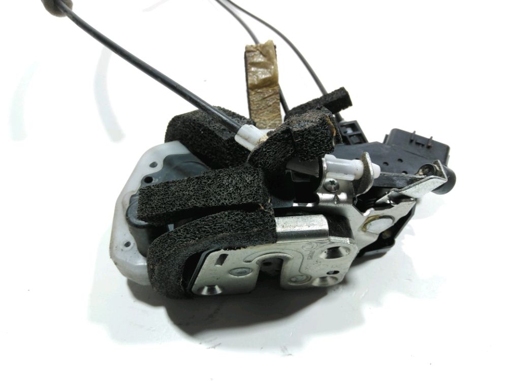 Serrure de porte avant droite