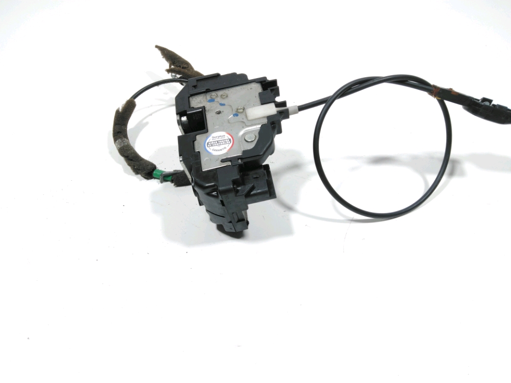 Serrure de porte avant gauche