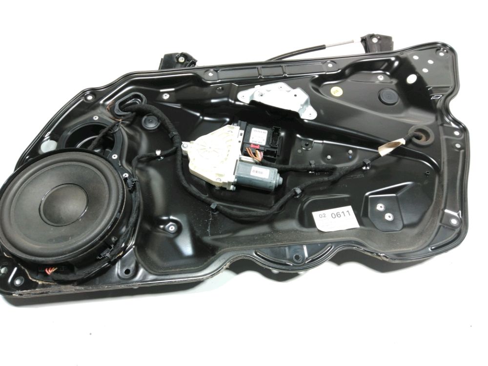 Lève-vitre électrique avant droit