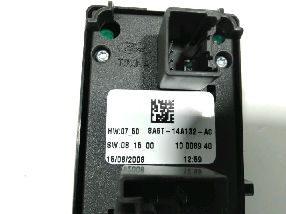 Commande lève-vitre avant gauche