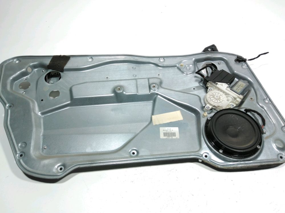 Lève-vitre électrique avant gauche