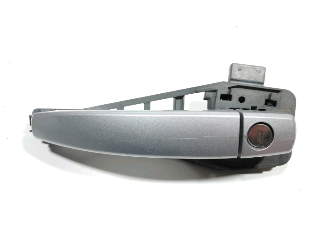 Poignee exterieure avant gauche