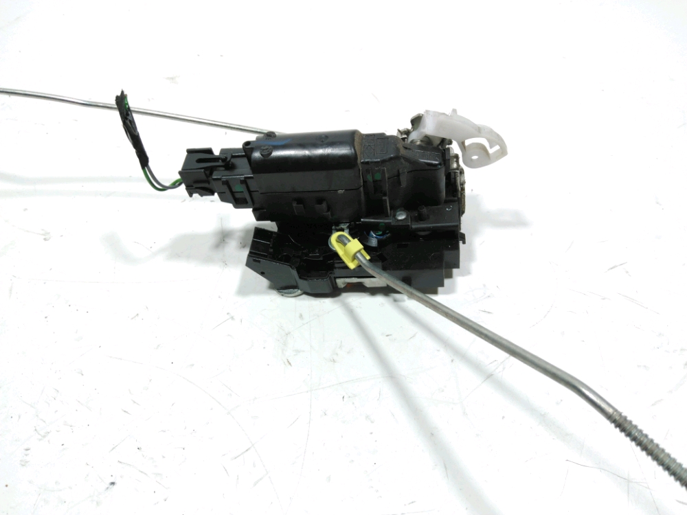 Serrure de porte arrière gauche