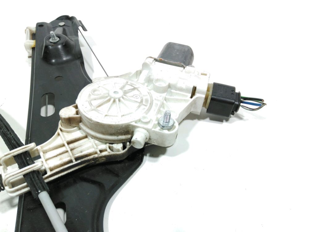 Lève-vitre électrique avant droit