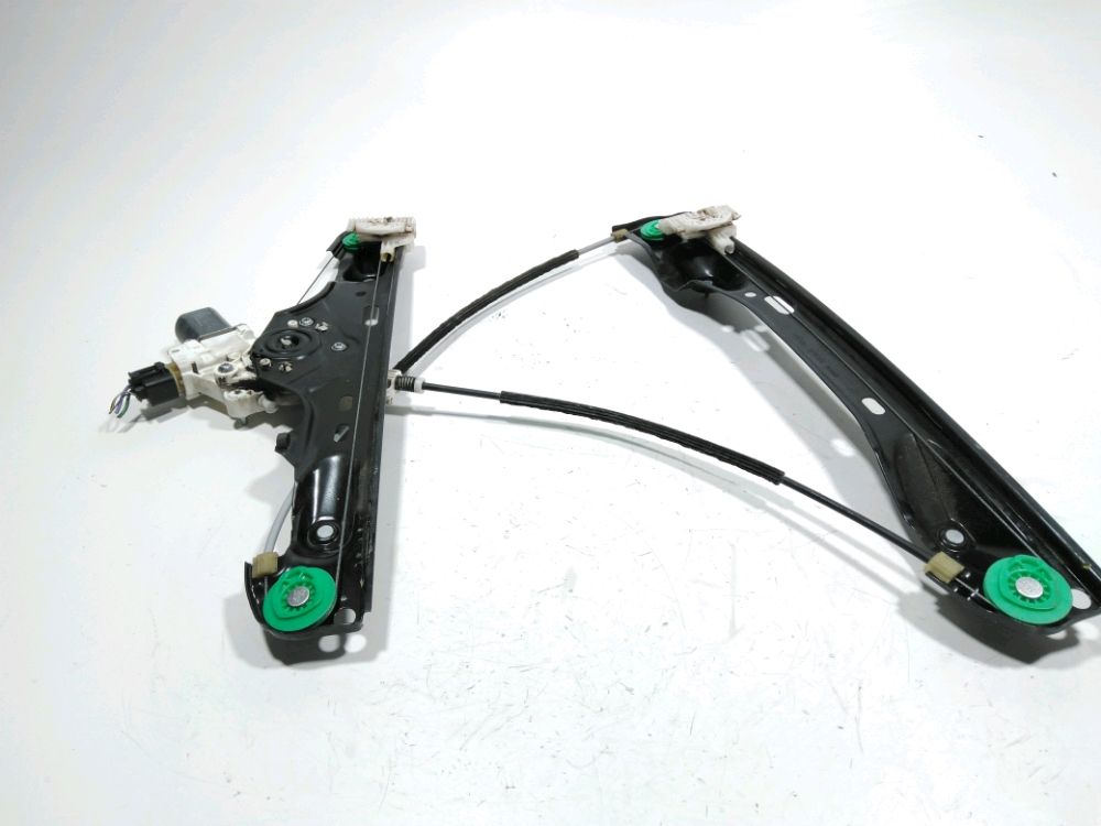 Lève-vitre électrique avant droit