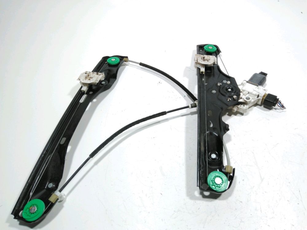 Lève-vitre électrique avant gauche