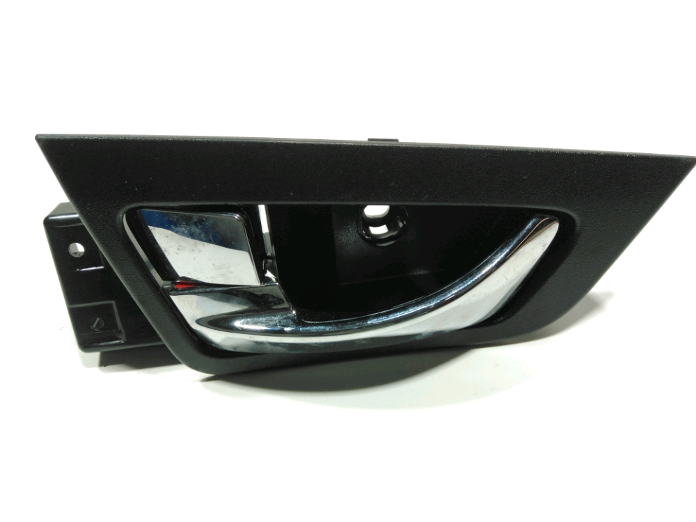 Poignee interieure porte arriere gauche