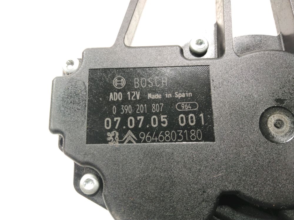 Moteur d'essuie glace arrière