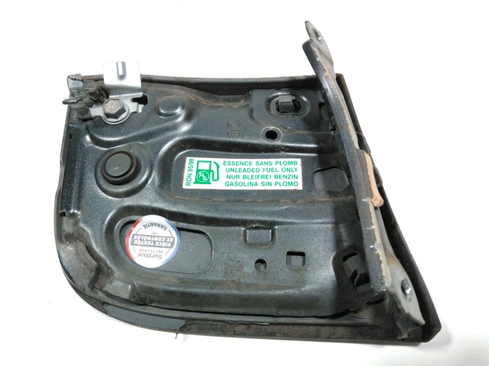 Trappe à carburant