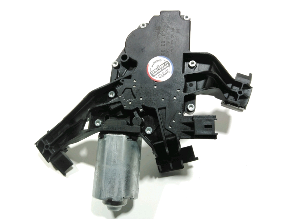 Moteur d'essuie glace arrière
