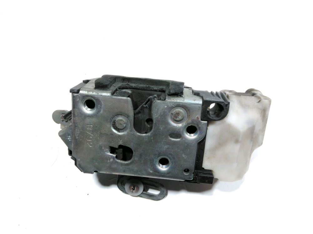 Serrure de porte avant gauche