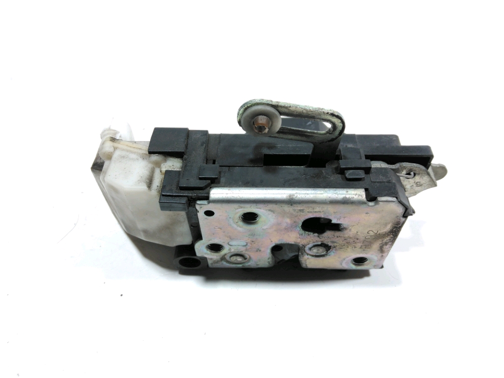 Serrure de porte avant gauche