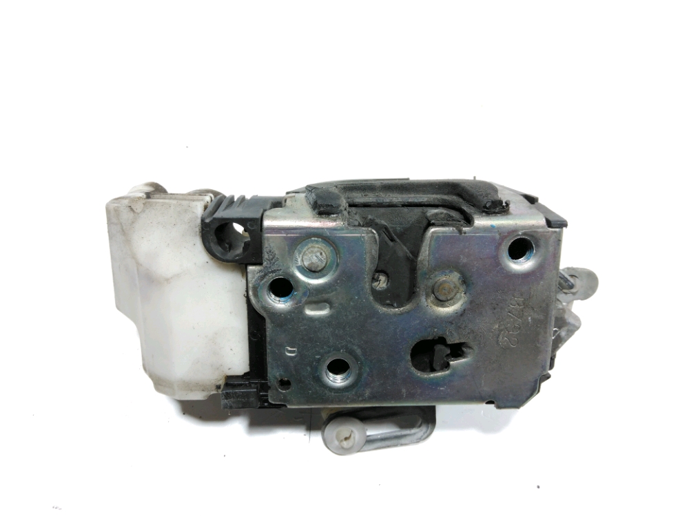 Serrure de porte avant droite