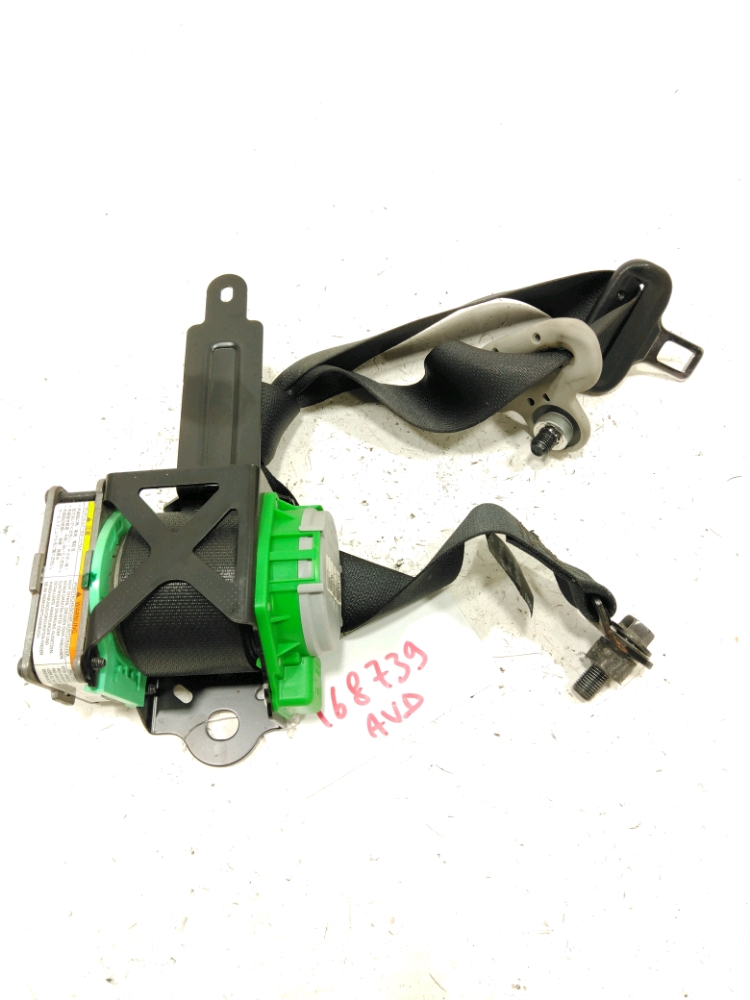 Ceinture avant centrale