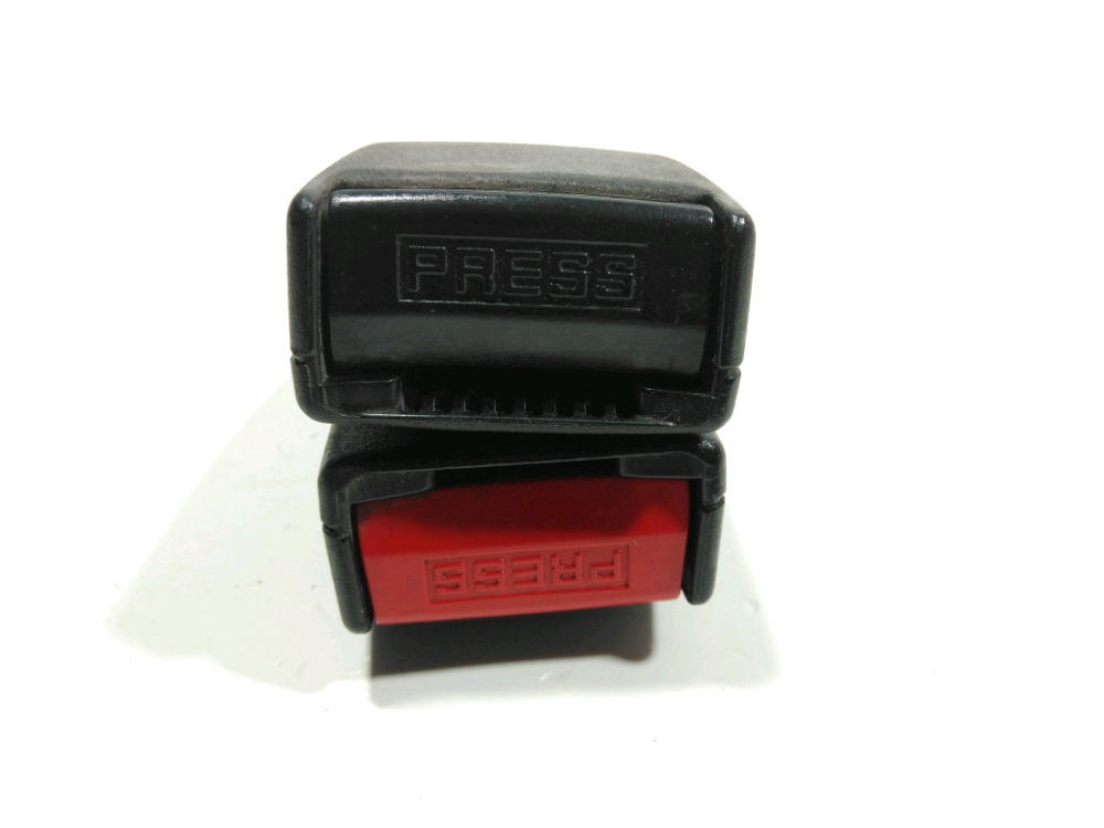 Ancrage ceinture arrière central