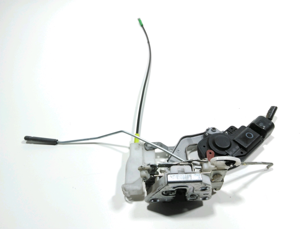 Serrure de porte avant droite