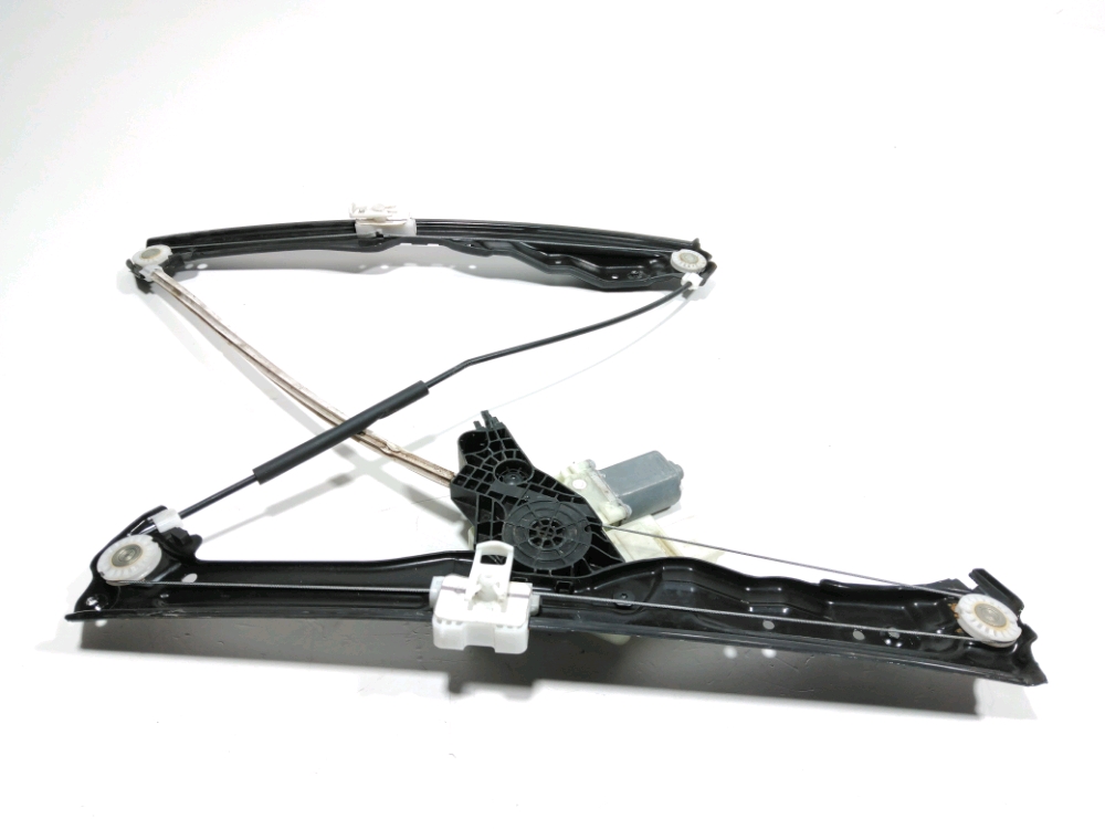 Lève-vitre électrique avant gauche