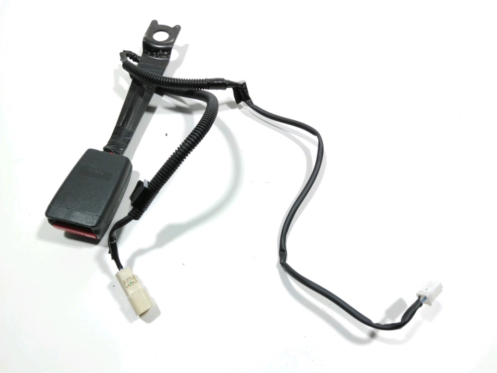 Ancrage ceinture avant droit