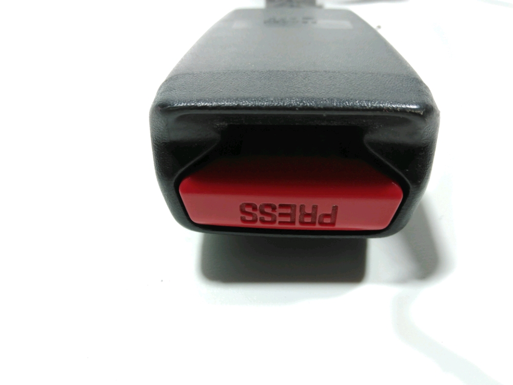 Ancrage ceinture avant droit