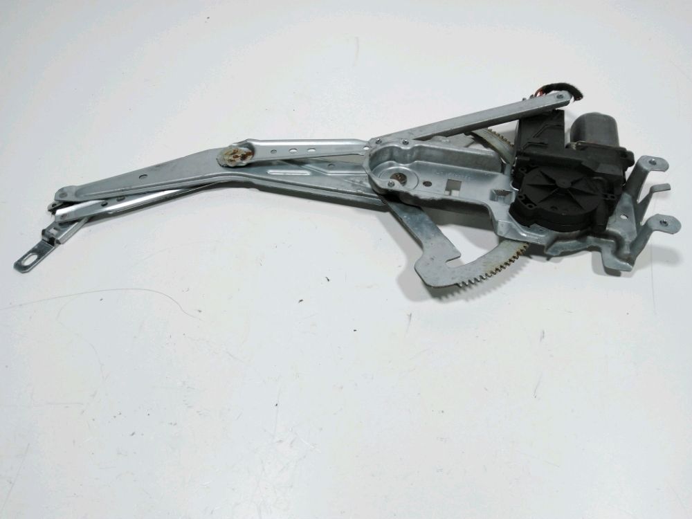 Lève-vitre électrique avant droit