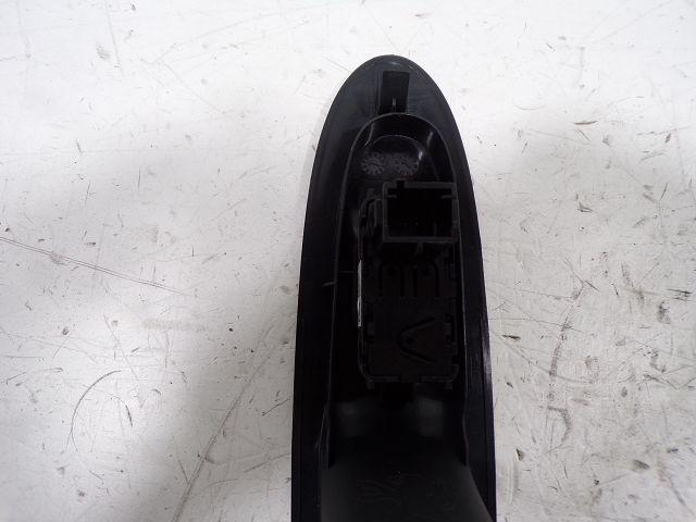 Commande lève-vitre arrière droit