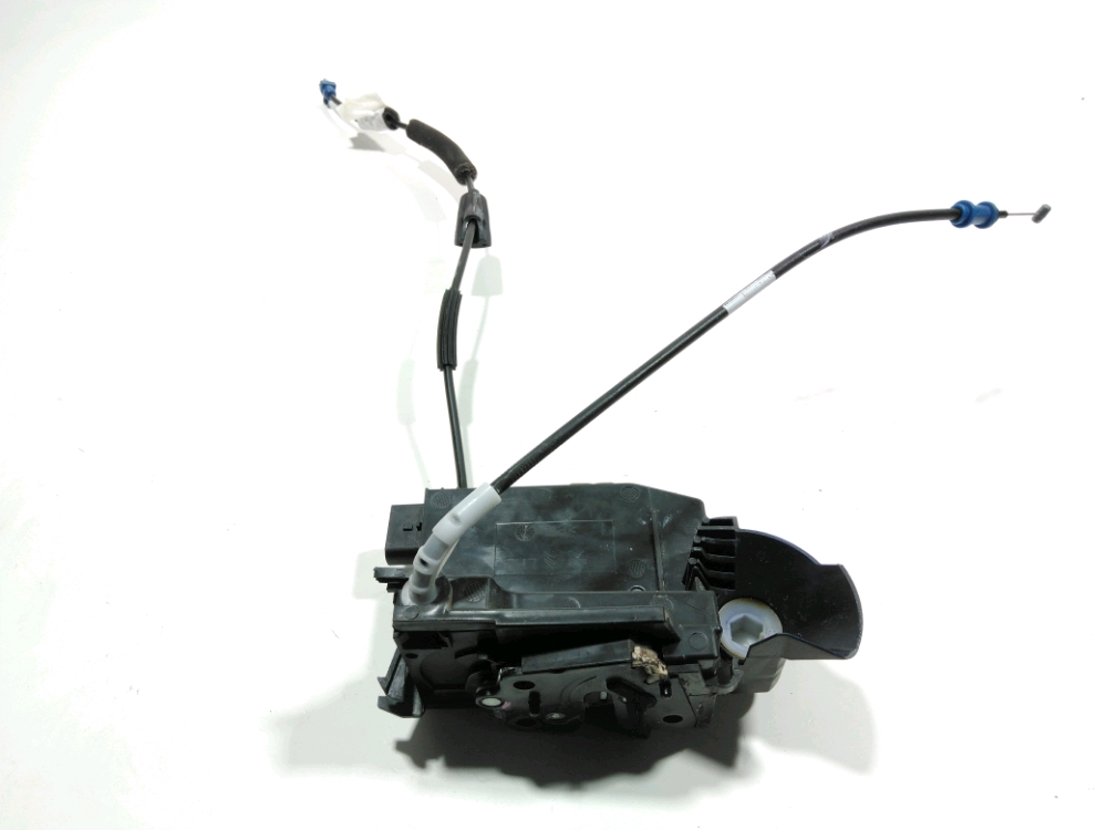 Serrure de porte avant gauche