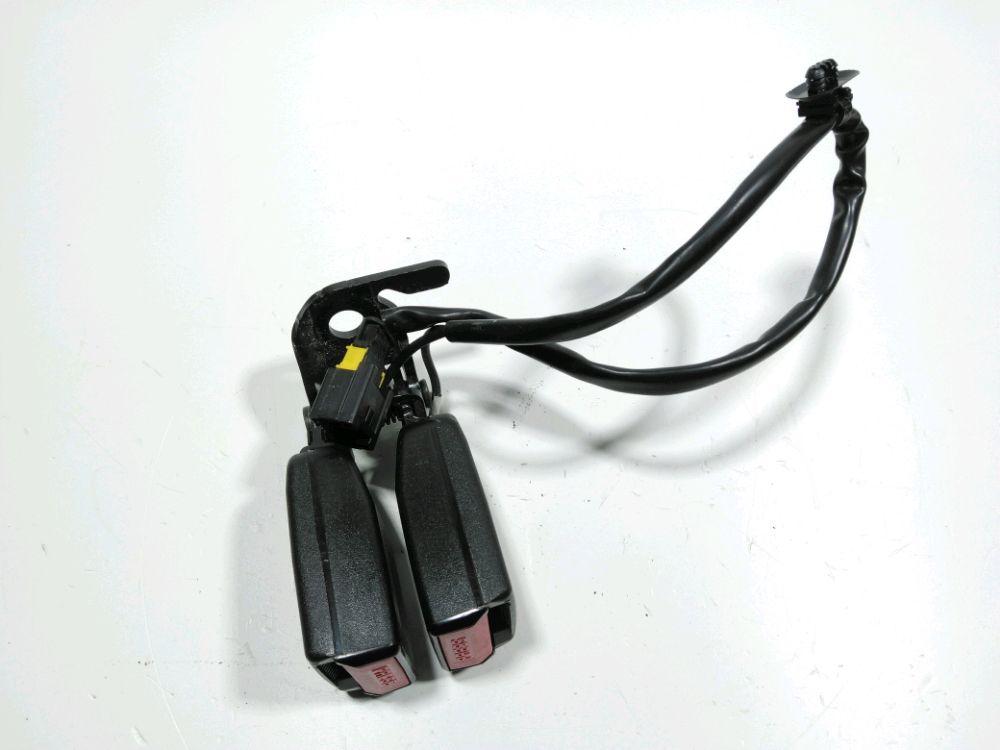 Ancrage ceinture arrière droit