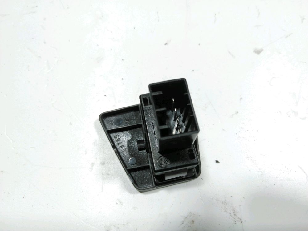 Commande lève-vitre avant droit