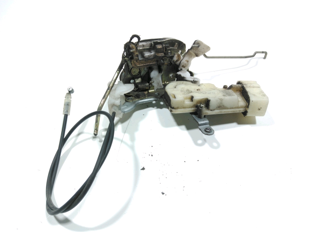 Serrure de porte avant gauche