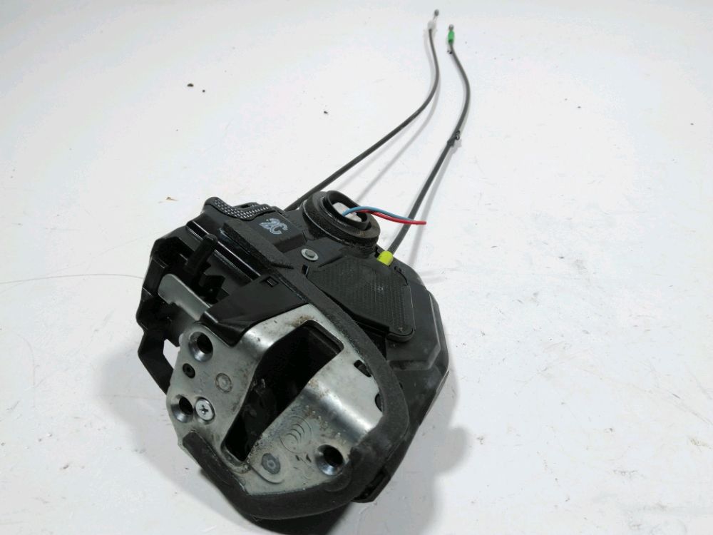 Serrure de porte arrière droite