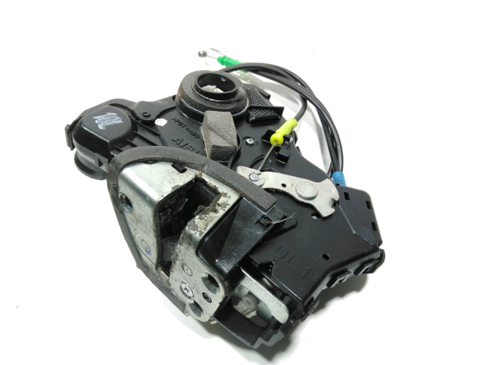 Serrure de porte avant gauche