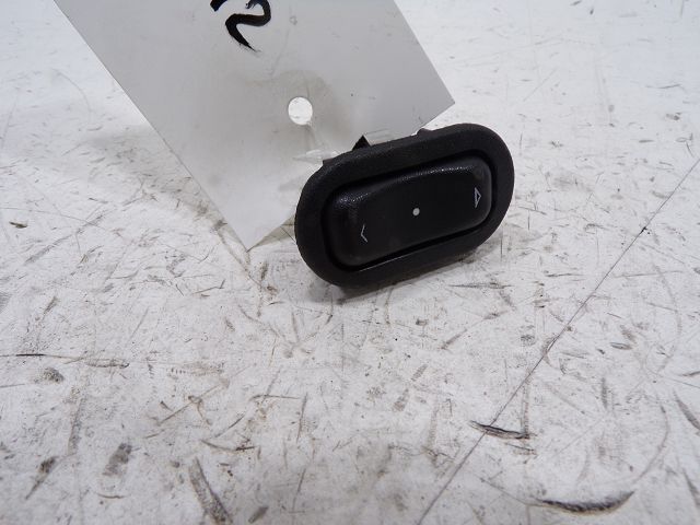 Commande lève-vitre avant droit