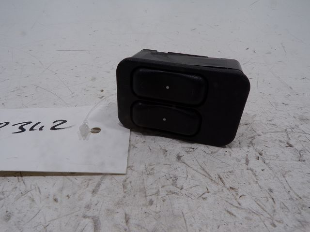 Commande lève-vitre avant gauche