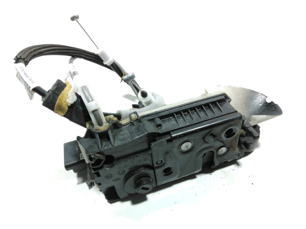 Serrure de porte avant gauche