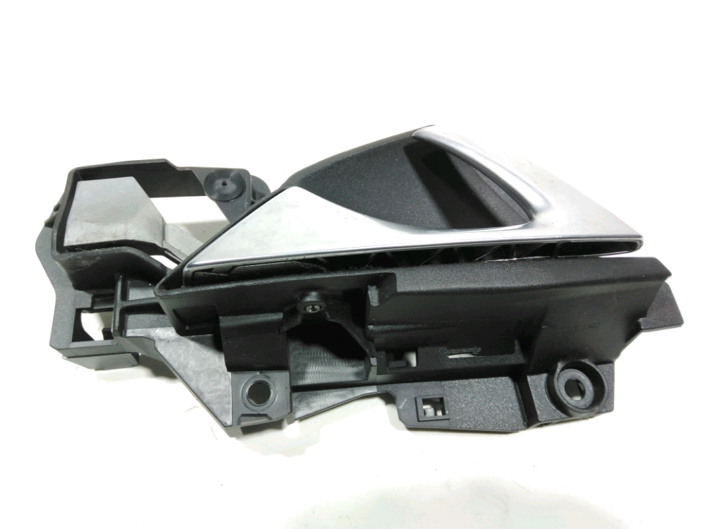 Poignee interieure porte avant gauche