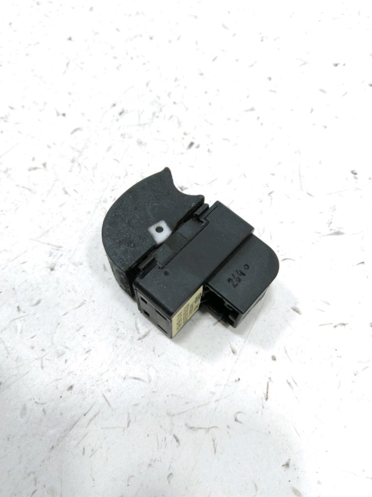 Commande lève-vitre avant droit