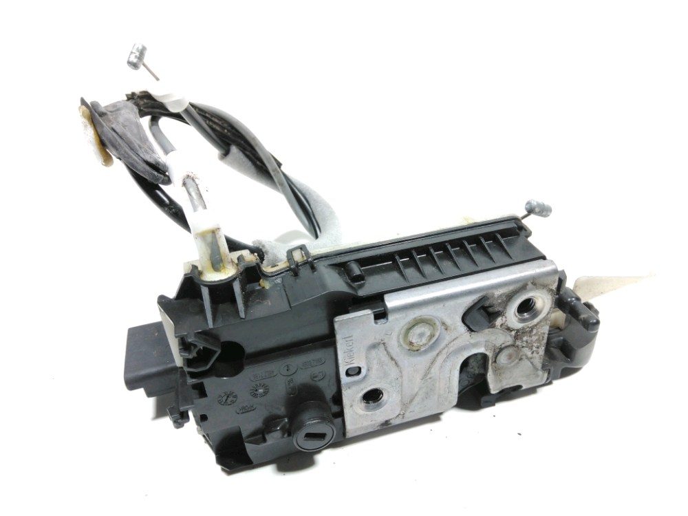 Serrure de porte avant gauche