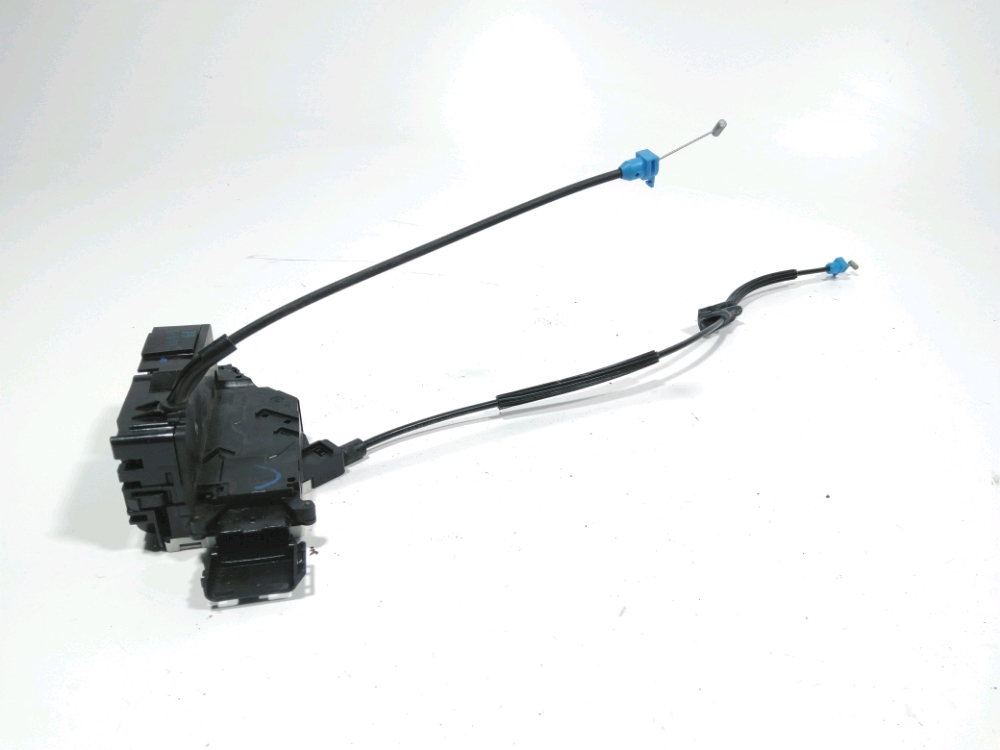 Serrure de porte avant droite