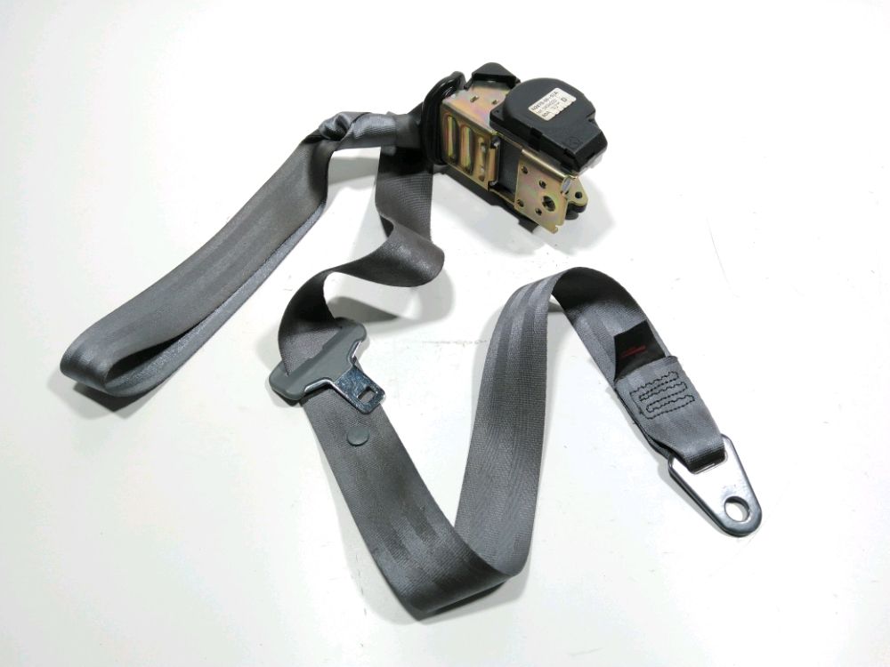 Ceinture avant droite