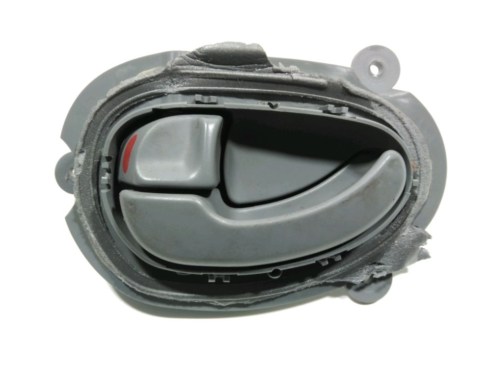 Poignee interieure porte avant gauche