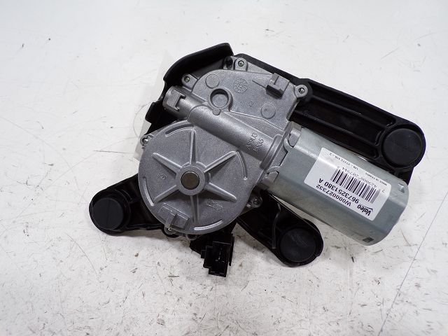 Moteur d'essuie glace arrière
