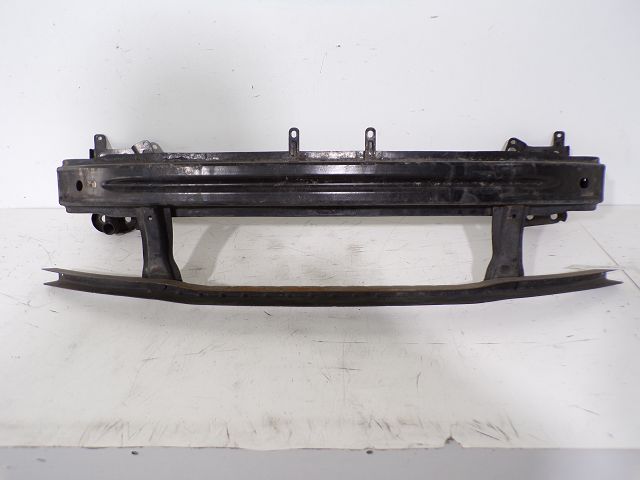 Renfort pare-choc avant