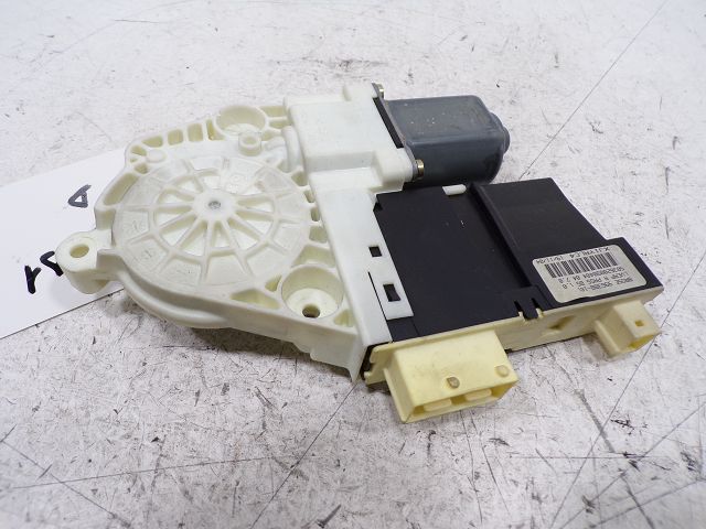 Lève-vitre électrique avant droit