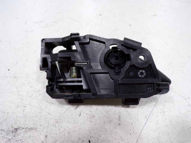 Poignée intérieure porte avant droite