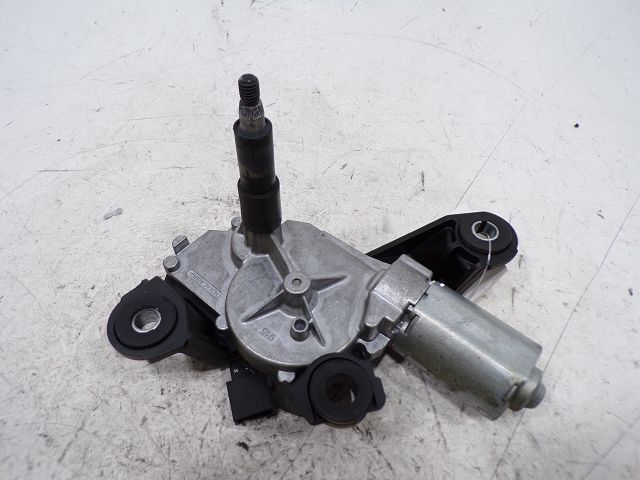 Moteur d'essuie glace arrière