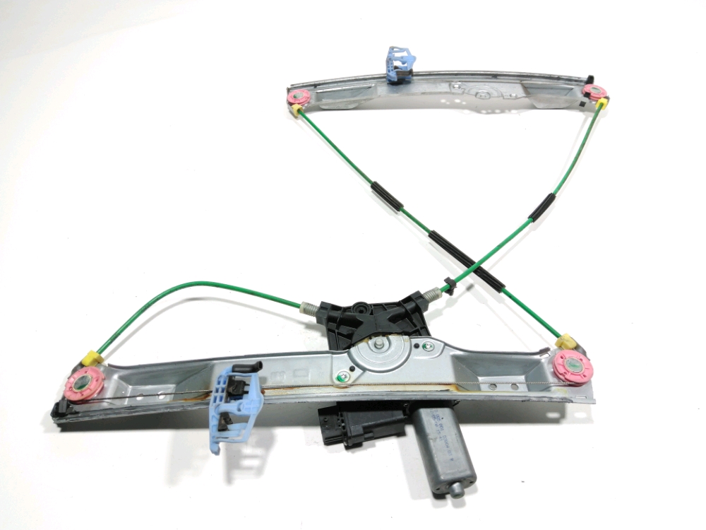 Lève-vitre électrique avant droit