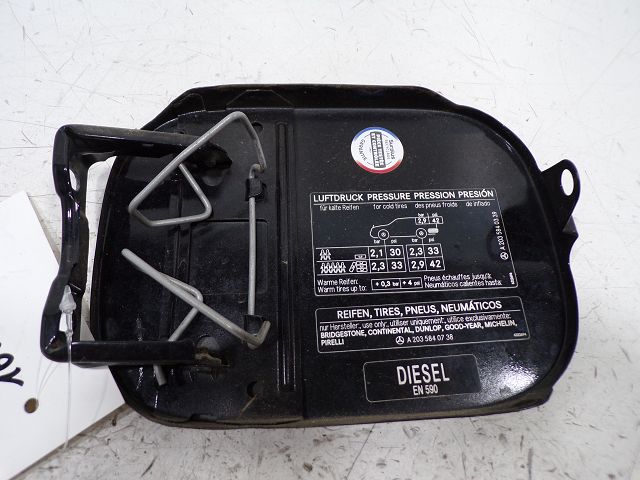 Trappe à carburant