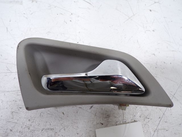 Poignée intérieure porte avant droite