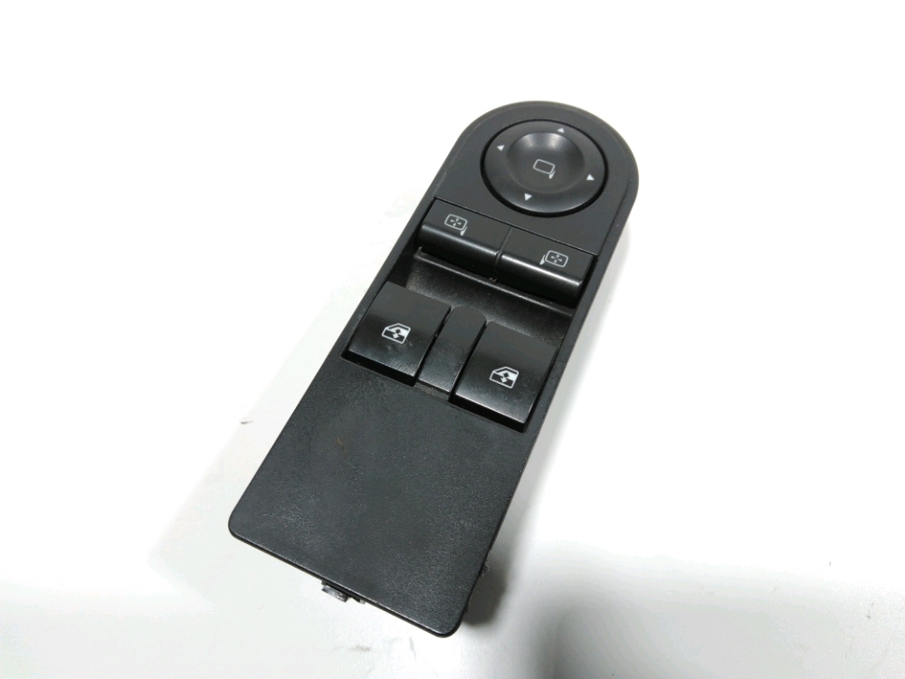 Commande lève-vitre avant gauche