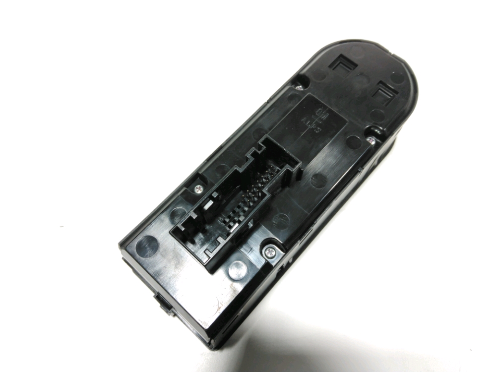 Commande lève-vitre avant gauche